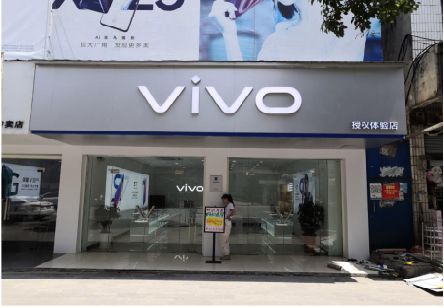 陇川}做一个门店面广告招牌需要多少钱？
