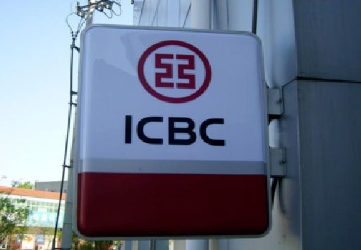 陇川导致灯箱发黄的原因有哪些?