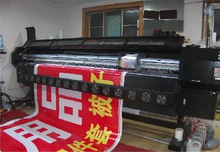 陇川喷绘广告分辨率是多少？