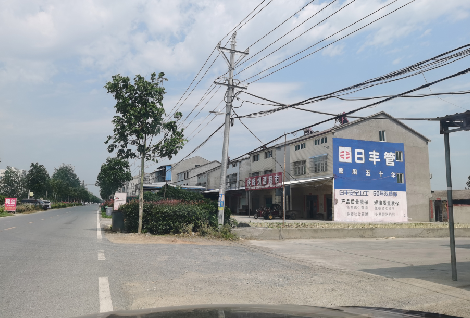 陇川如何能保证墙体广告的醒目性？